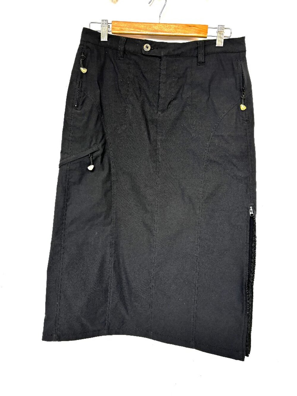 Eddie Bauer Sport Nylon Spandex Cargo Midi Black Skirt Sz 4 EUC - Picture 1 of 15